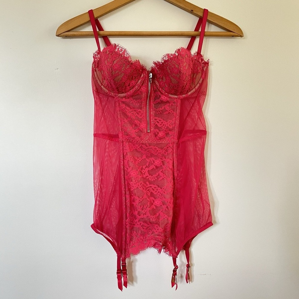 Victoria’s Secret Red Lace Lingerie Garter Bustier